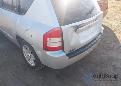 2007 Jeep Compass Sport z USA, uszkodzony, nr VIN 1J8FT47W27D256350